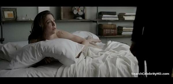  Robin Weigert Cleo Gray in Concussion 2014